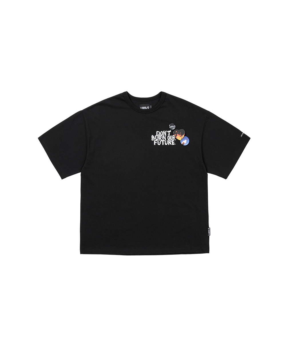 AJO BY AJO아조바이아조 [23 S/S RENEWAL] DBOF Back Logo T-shirt [BLACK]